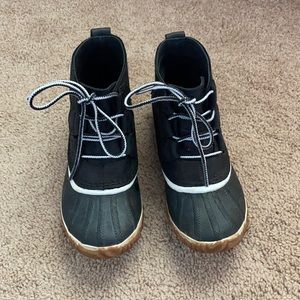 Sorel out n about shoes